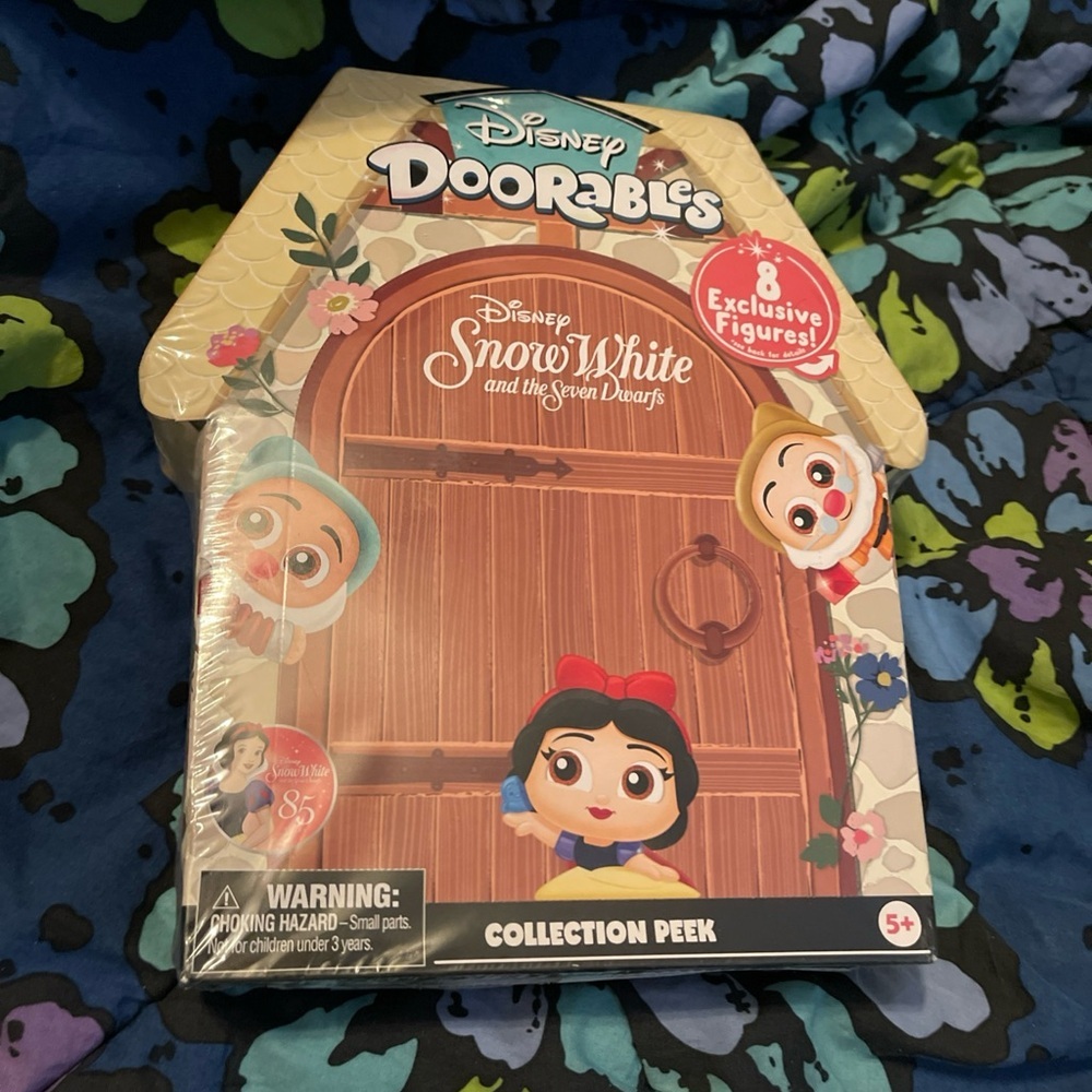 Disney Doorables Snow White Collection New